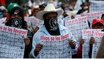 © خبرنگاران ده ها هزار معترض در مکزیکو سیتی خواستار پاسخ گمشدن شدند